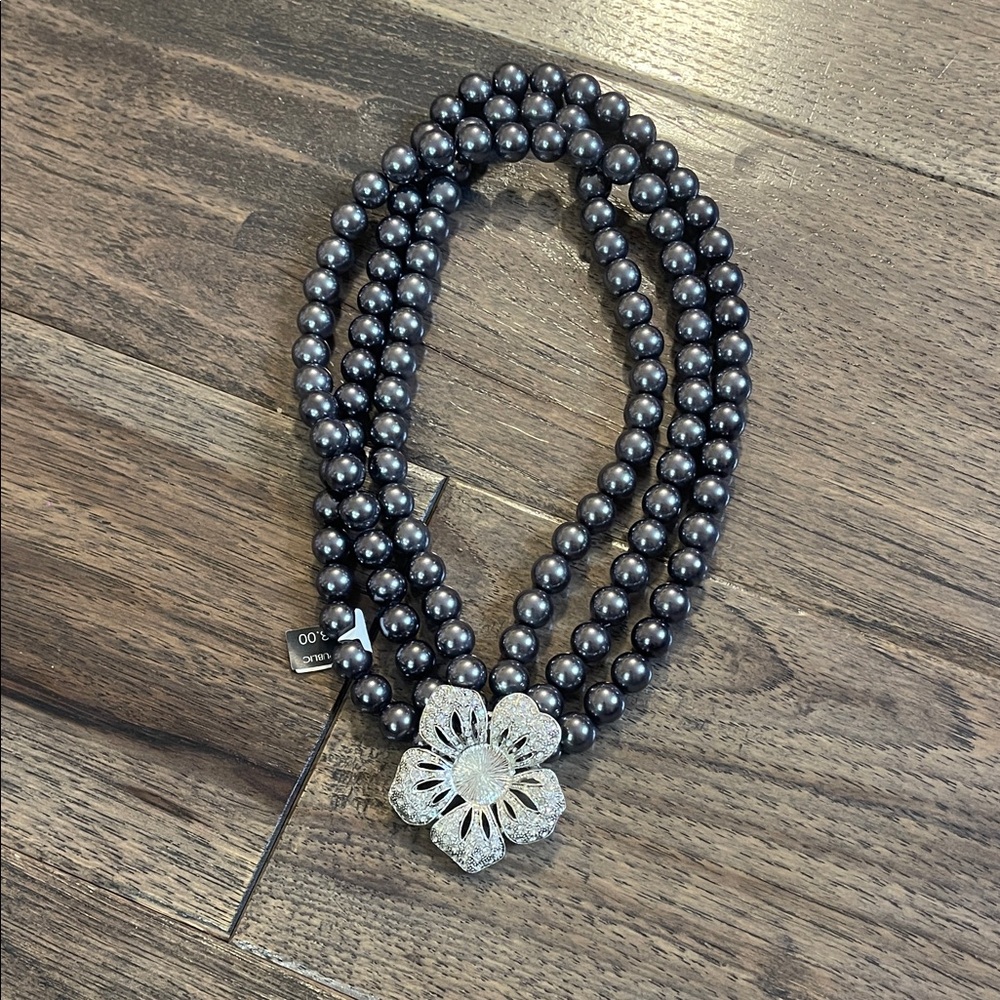 Banana Republic Black Pearl Necklace with Silver Floral Accent